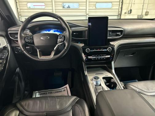 Carbonized Gray Metallic 2021 Ford Explorer Platinum