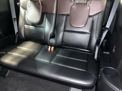 Carbonized Gray Metallic 2021 Ford Explorer Platinum