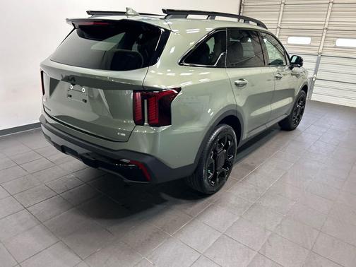Jungle Green 2026 Kia Sorento SX