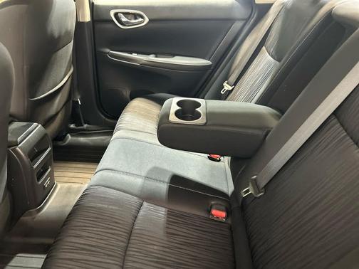 Brilliant Silver Metallic 2019 Nissan Sentra SV