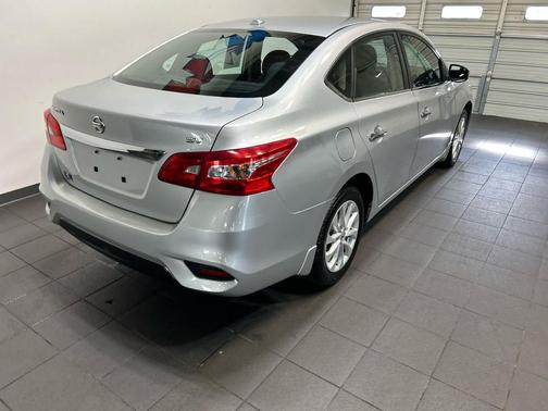 Brilliant Silver Metallic 2019 Nissan Sentra SV