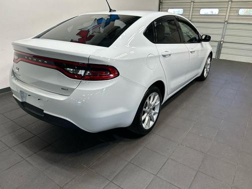 Bright White Clearcoat 2013 Dodge Dart SXT