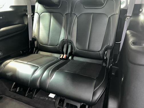 Bright White Clearcoat 2021 Jeep Grand Cherokee L Limited