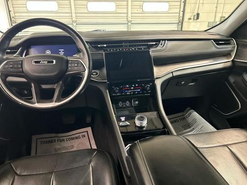 Bright White Clearcoat 2021 Jeep Grand Cherokee L Limited