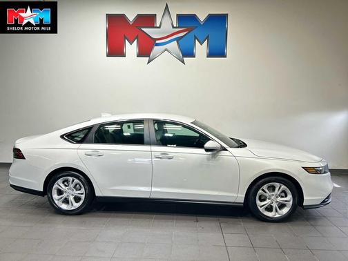 Platinum White Pearl 2026 Honda Accord LX 1.5T