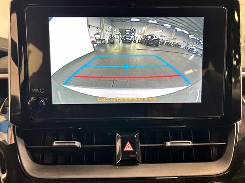 Classic Silver Metallic 2025 Toyota Corolla SE