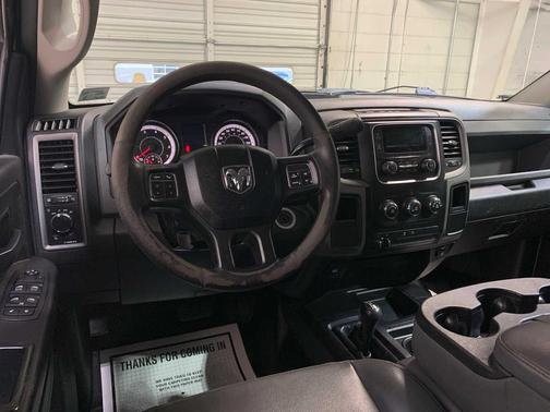 2017 RAM 2500 Tradesman Crew Cab 4x4 6'4' Box