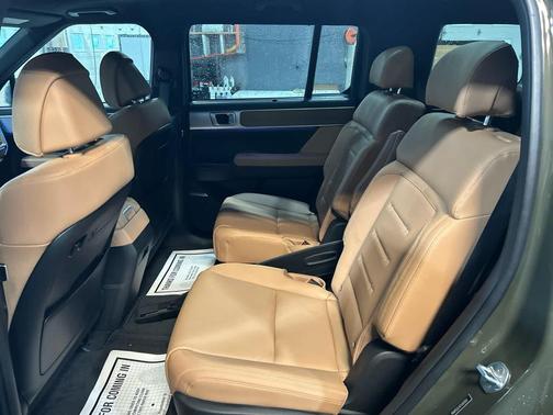 2026 Hyundai SANTA FE HEV Calligraphy