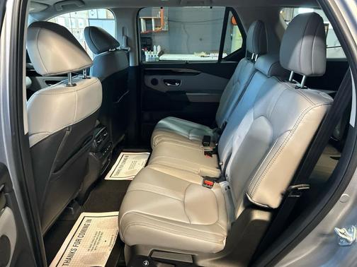 2025 Honda Pilot Touring 8-Passenger