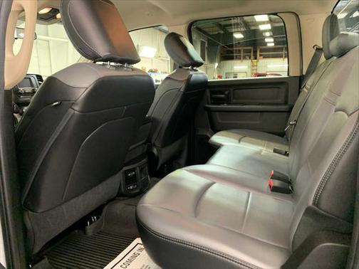 2020 RAM 2500 Tradesman Crew Cab 4X4 6'4' Box