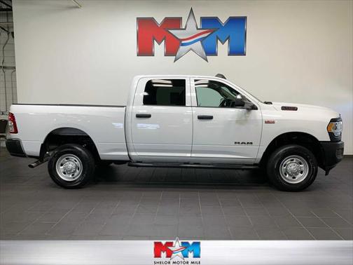 2020 RAM 2500 Tradesman Crew Cab 4X4 6'4' Box