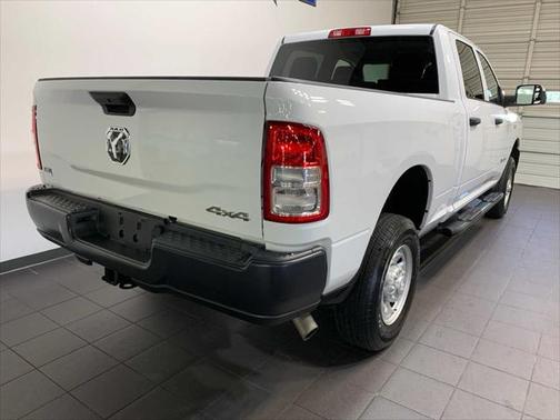 2020 RAM 2500 Tradesman Crew Cab 4X4 6'4' Box