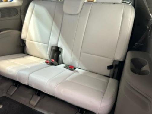 Creamy White Pearl 2026 Hyundai PALISADE SEL 7P