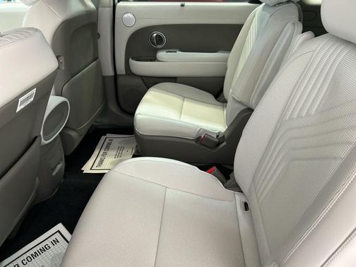 Creamy White Pearl 2026 Hyundai PALISADE SEL 7P