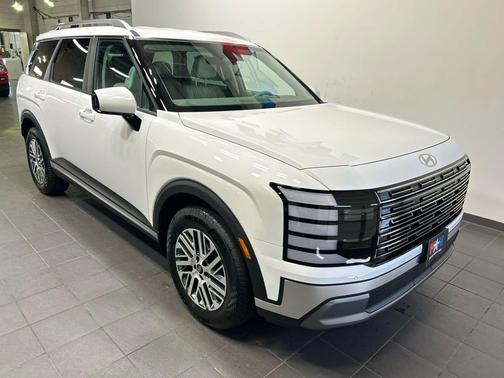 Creamy White Pearl 2026 Hyundai PALISADE SEL 7P