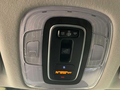 2022 Hyundai ELANTRA Limited