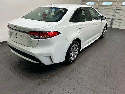 White 2022 Toyota Corolla LE