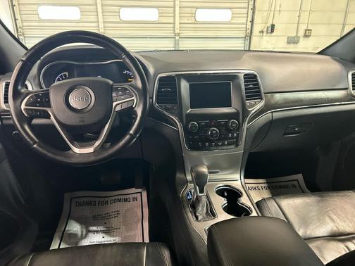 Granite Crystal Metallic Clearcoat 2018 Jeep Grand Cherokee Limited