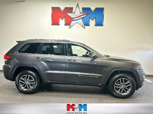 Granite Crystal Metallic Clearcoat 2018 Jeep Grand Cherokee Limited
