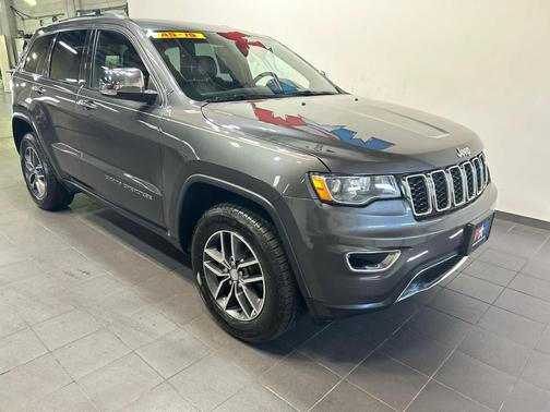 Granite Crystal Metallic Clearcoat 2018 Jeep Grand Cherokee Limited