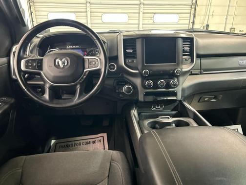Bright White Clearcoat 2022 RAM 1500 Big Horn/Lone Star