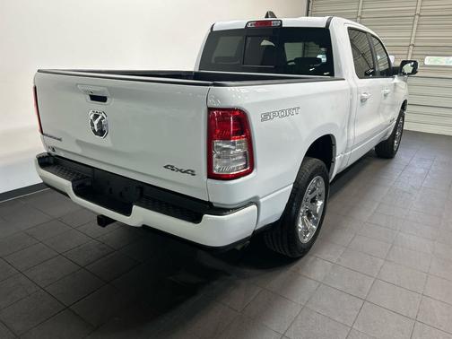 Bright White Clearcoat 2022 RAM 1500 Big Horn/Lone Star