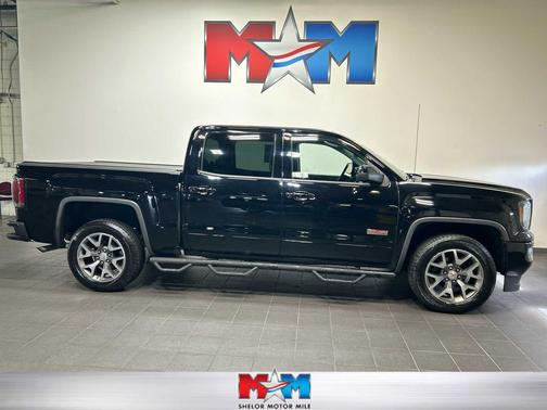 Onyx Black 2017 GMC Sierra 1500 SLT