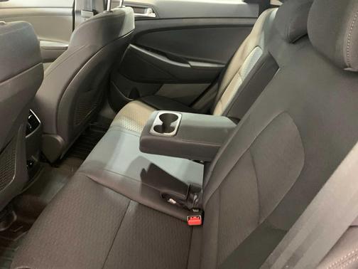 2021 Hyundai TUCSON SEL