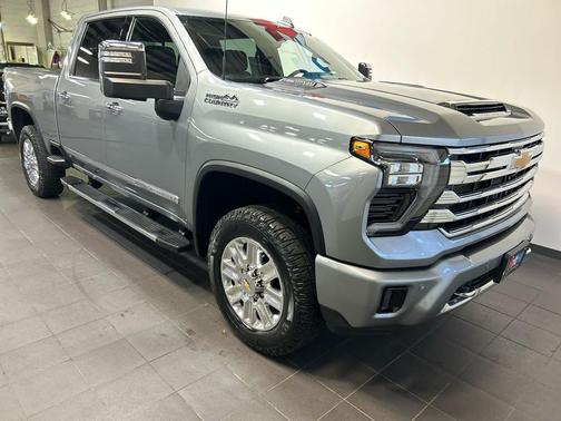 Sterling Gray Metallic 2024 Chevrolet Silverado 2500 High Country