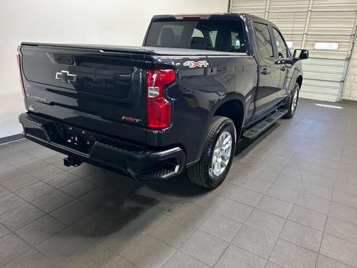 Dark Ash Metallic 2023 Chevrolet Silverado 1500 RST