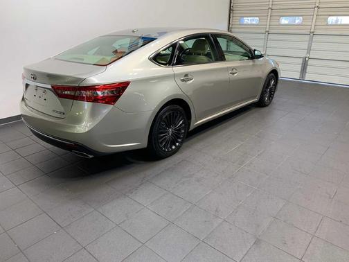 2016 Toyota Avalon Touring