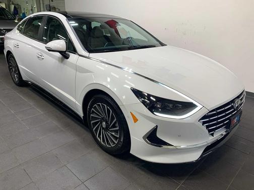 2023 Hyundai SONATA Hybrid Limited