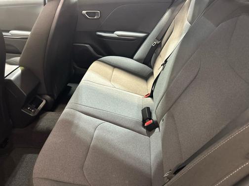 Snow White Pearl 2026 Kia K4 LXS