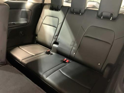 2024 Nissan Pathfinder Platinum FWD