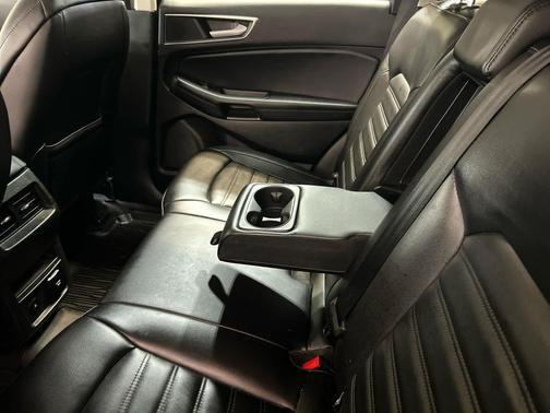 Carbonized Gray Metallic 2023 Ford Edge SEL