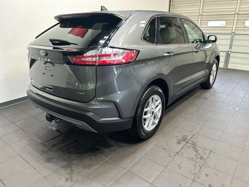 Carbonized Gray Metallic 2023 Ford Edge SEL