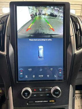 Carbonized Gray Metallic 2023 Ford Edge SEL
