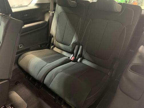 2021 Jeep Grand Cherokee L Laredo