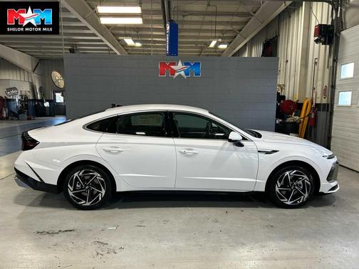 2026 Hyundai SONATA SEL