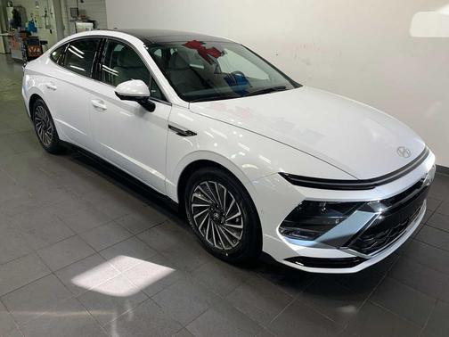 2026 Hyundai SONATA Hybrid Limited