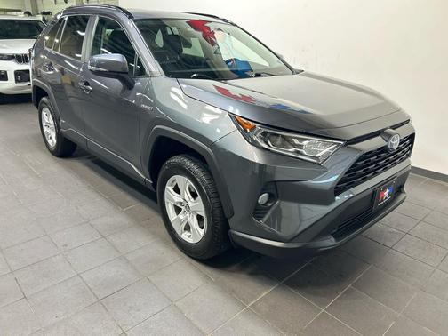 Magnetic Gray Metallic 2021 Toyota RAV4 Hybrid XLE