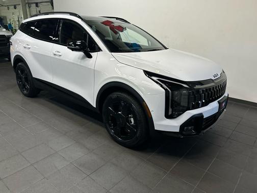 GLACIAL WHITE 2026 Kia Sportage X-Line
