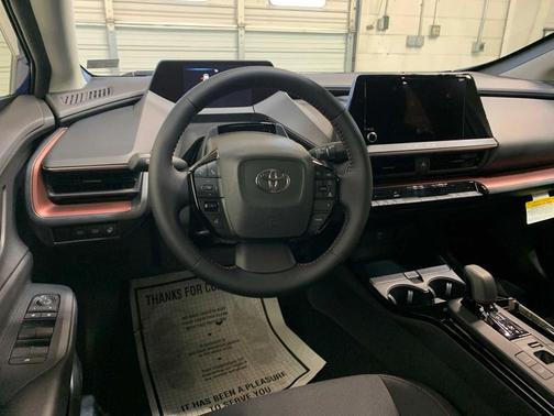 2026 Toyota Prius Plug-In Hybrid SE