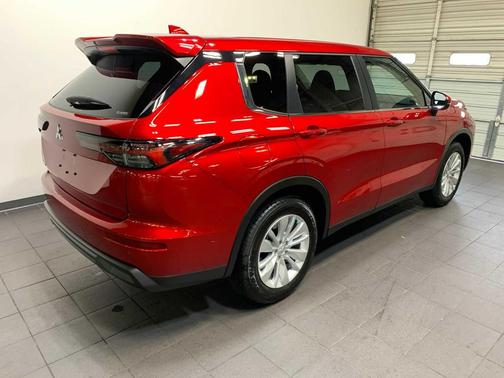 2025 Mitsubishi Outlander ES 2.5 S-AWC