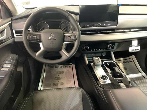 2025 Mitsubishi Outlander ES 2.5 S-AWC