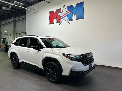 CRYSTAL WHITE 2026 Subaru Forester Sport