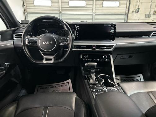 Glacial White Pearl 2024 Kia K5 GT-Line