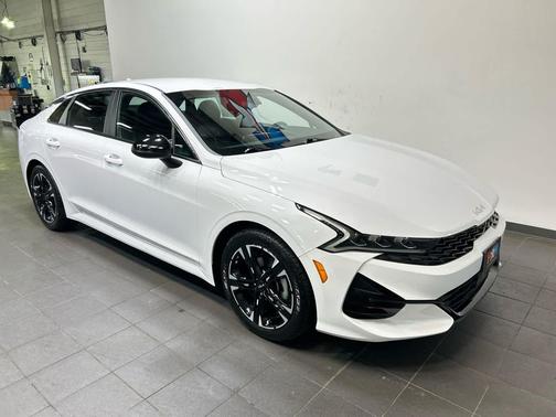 Glacial White Pearl 2024 Kia K5 GT-Line