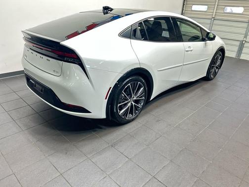 2024 Toyota Prius XLE