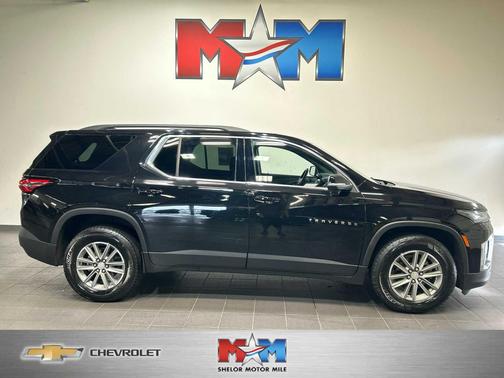 Mosaic Black Metallic 2024 Chevrolet Traverse LT Cloth